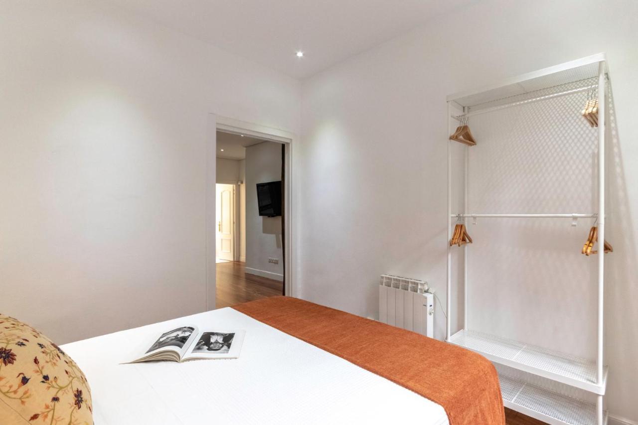 Inar Centrico Apartamento Junto Ayuntamiento & Ria Більбао Екстер'єр фото