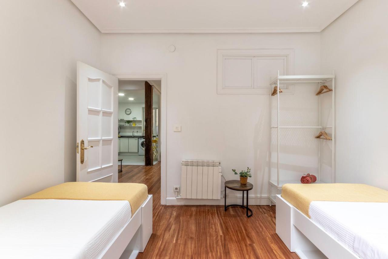 Inar Centrico Apartamento Junto Ayuntamiento & Ria Більбао Екстер'єр фото